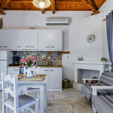 Anesis Apartment 2 Fireplace Skopelos Town Exterior foto